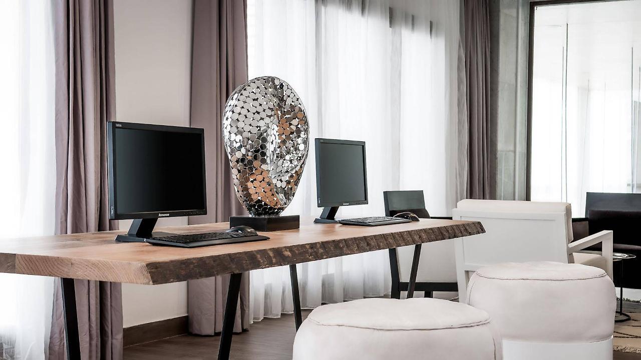 Hyatt Place Taghazout Bay Екстериор снимка Business Center